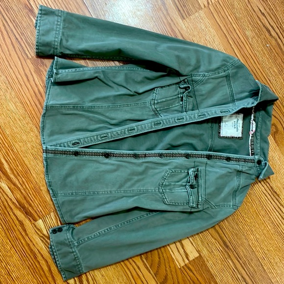 Abercrombie & Fitch Jackets & Blazers - Abercrombie and Fitch  green jacket
